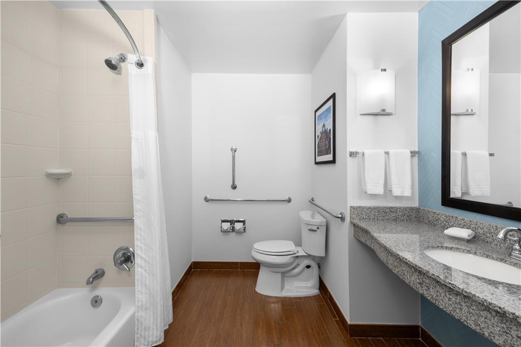 Hilton Garden Inn Паскагула Номер фото